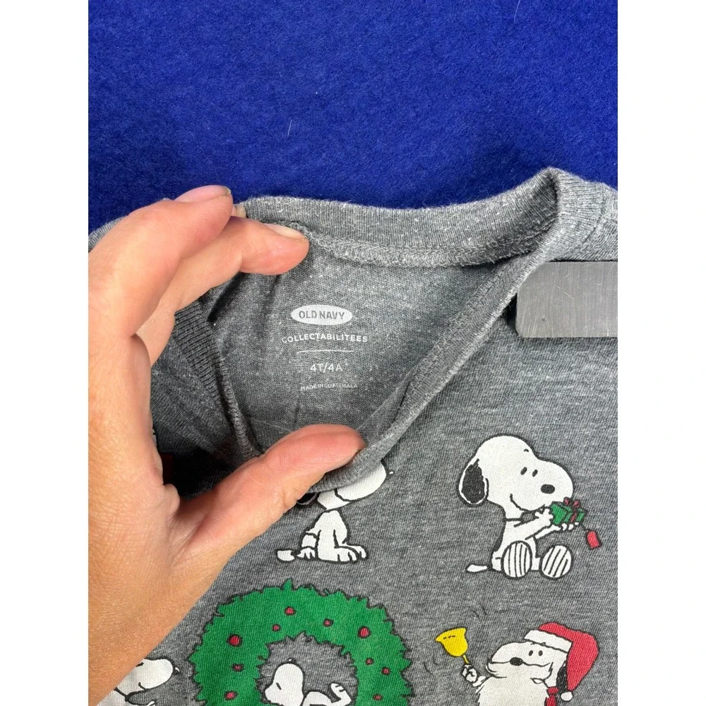 Christmas Toddler Old Navy Snoopy Graphic Long Sleeve Tee 4T Gray